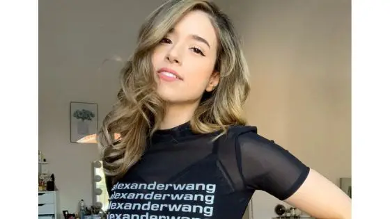 pokimane-reacts-to-riley-comment-on-her-private-life